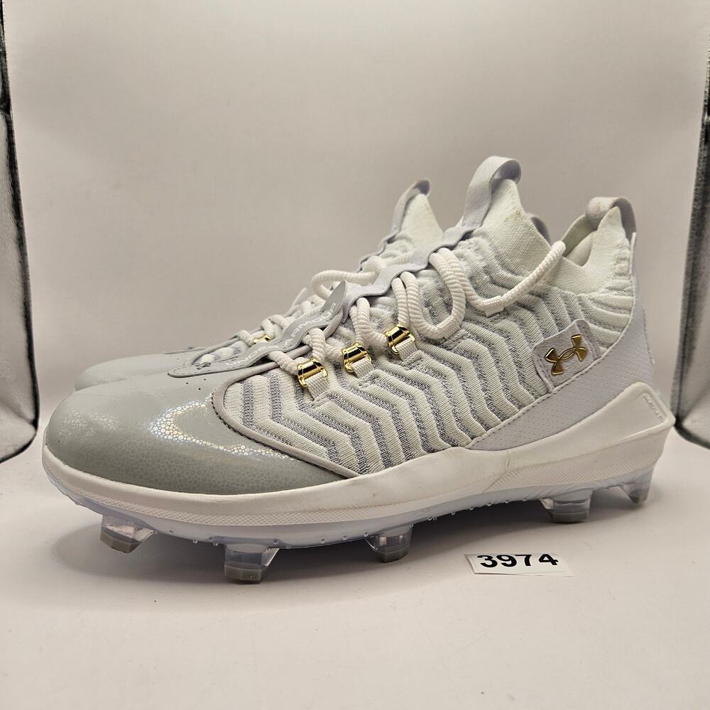 UNDER ARMOUR MEN'S 13 HARPER 9 PRO TPU CLEATS WHITE GRAY GOLD 3027444-100 NWOB - Picture 1 of 7